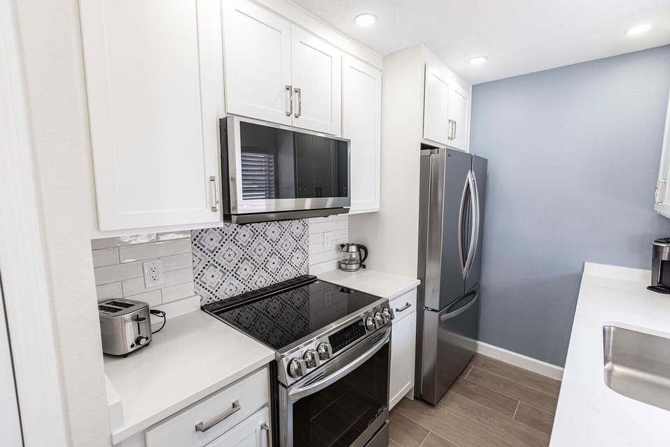 06 Kitchen