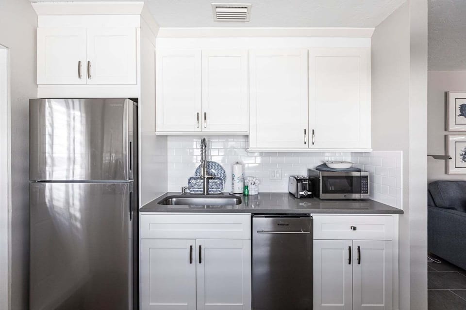 05 Kitchen