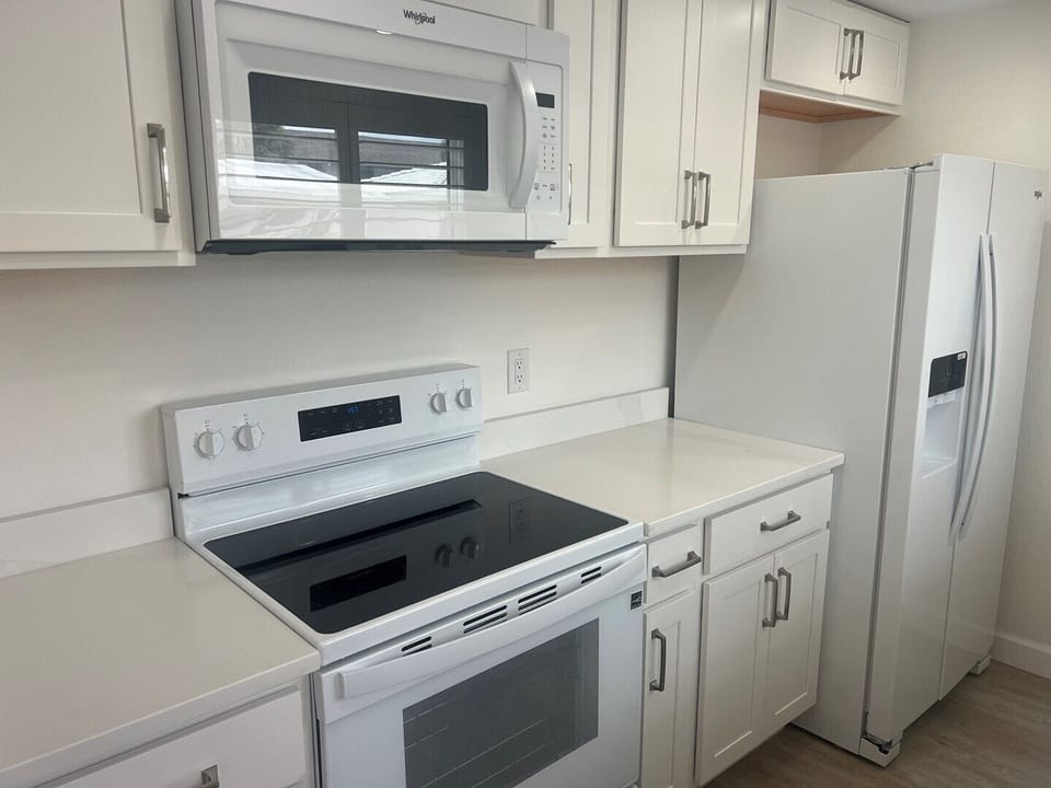 06 Kitchen