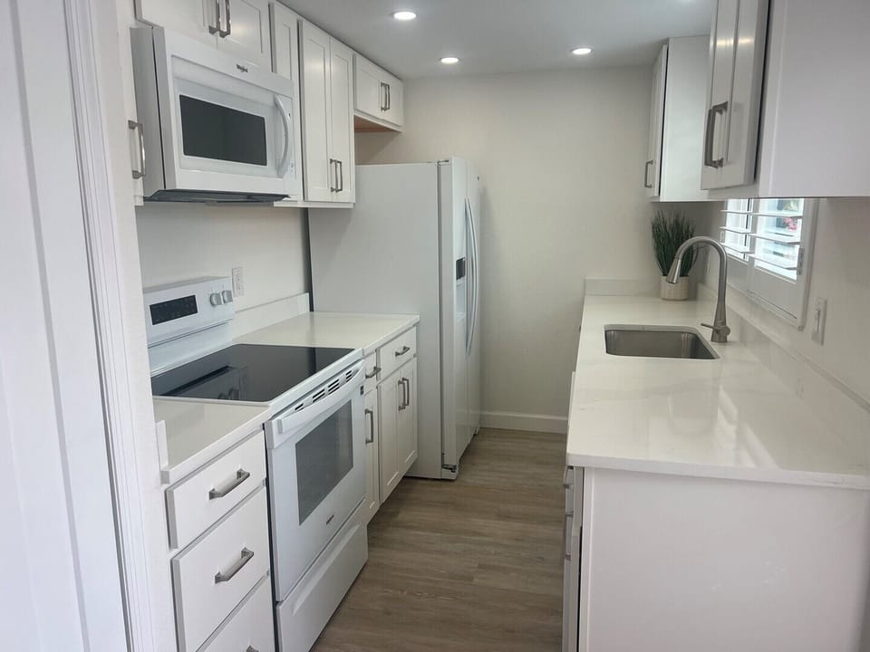 05 Kitchen