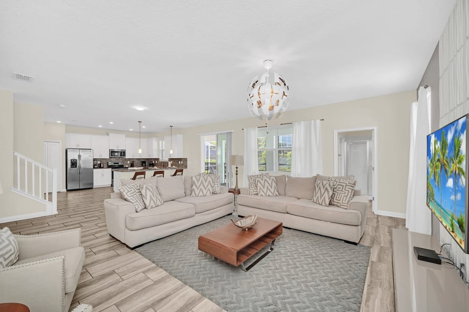 10-web-or-mls-1570-observer-ln