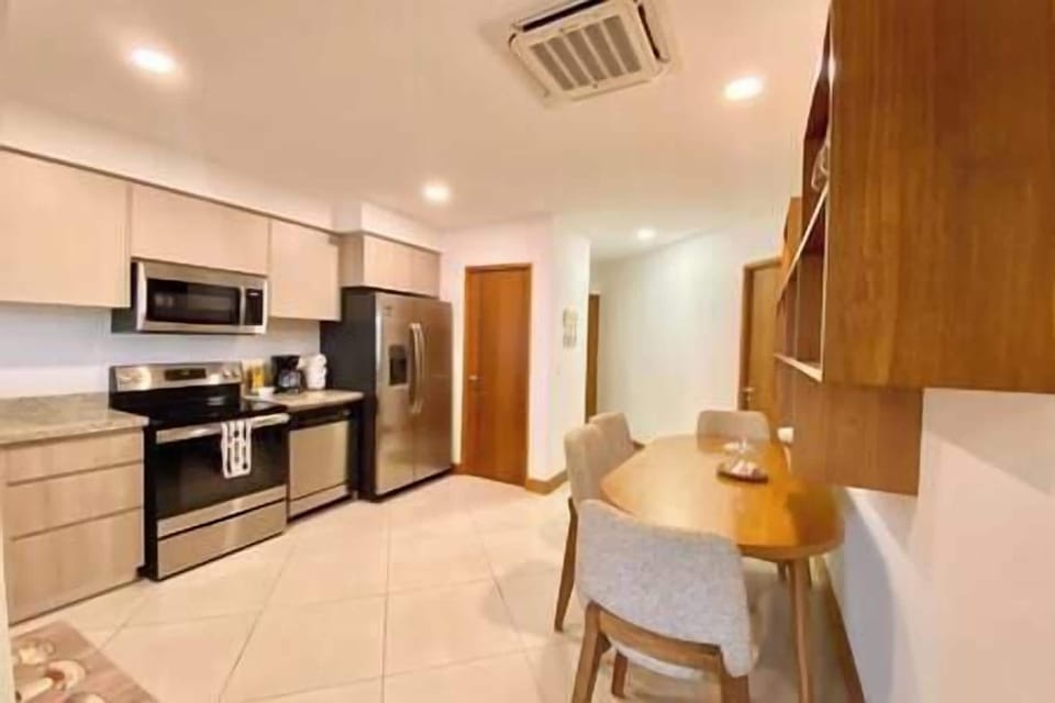 Kitchen (2)