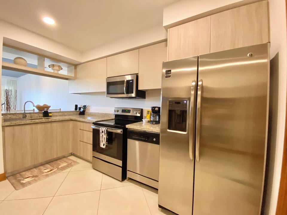 Kitchen (1)