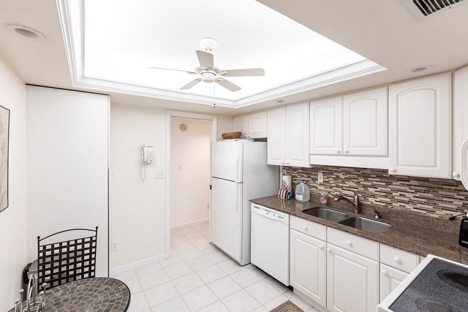 10 Kitchen