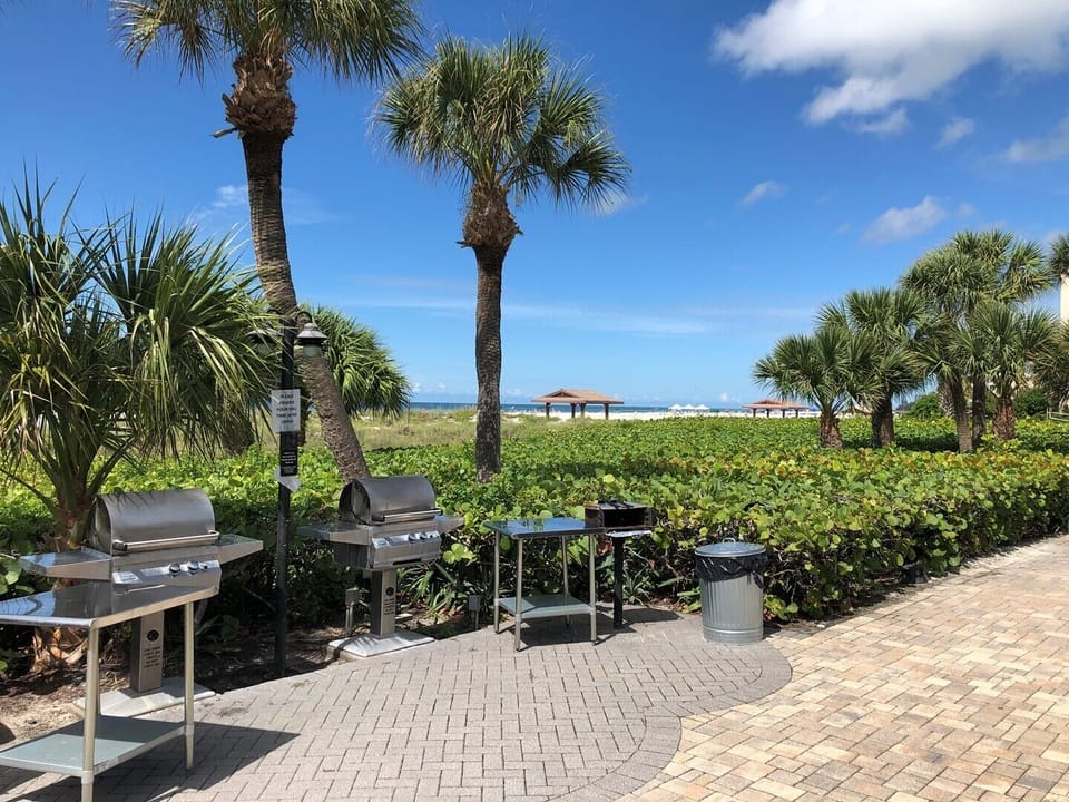 beach side grills 2