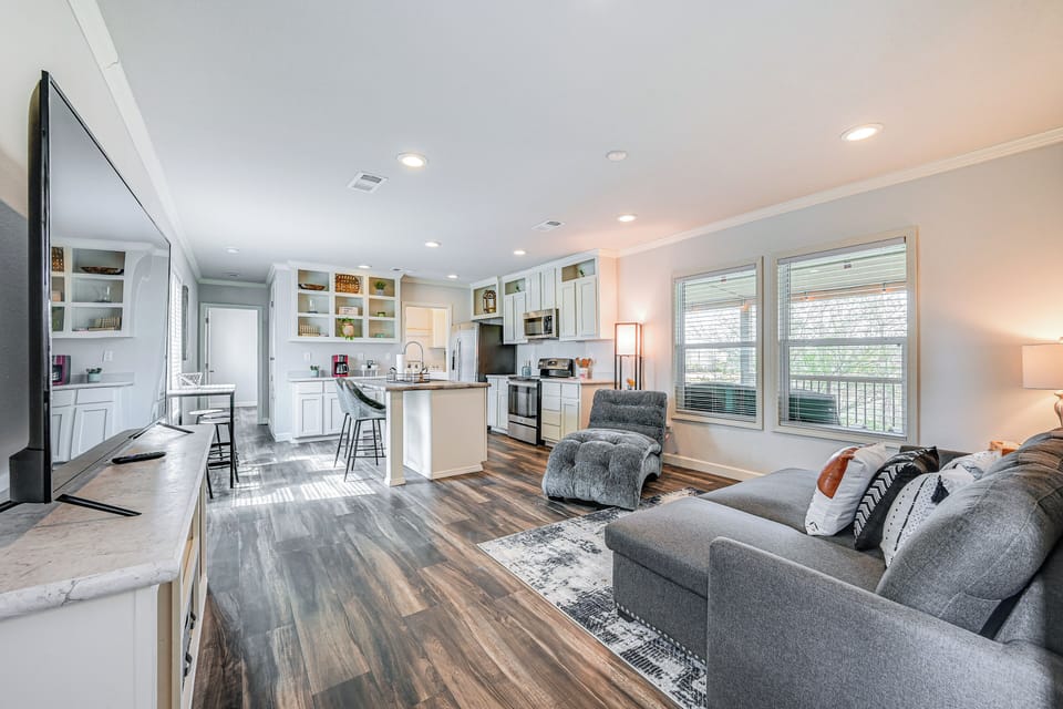 Living Room | Sleeper Sofa | Central Air Conditioning & Heating