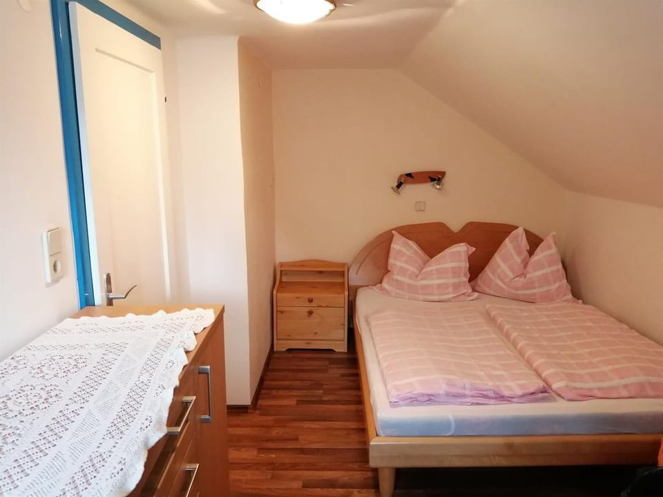 App Mansarde, 2 bedrooms - Apartment Haus Kremser Apartment in Carinthia, Austria