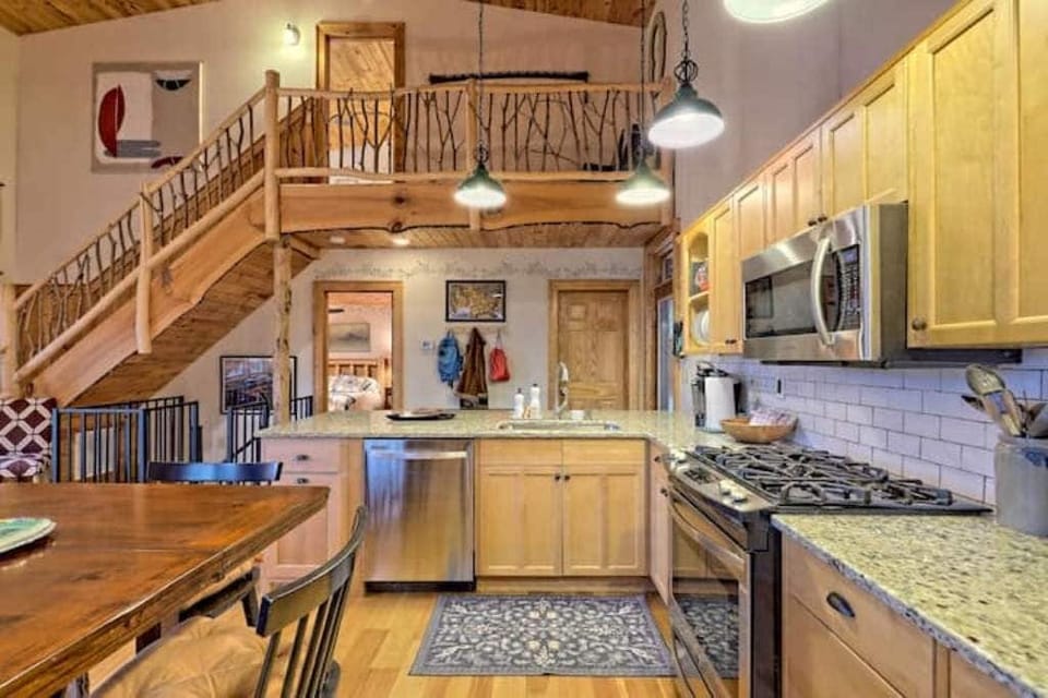 Kitchen/Dining