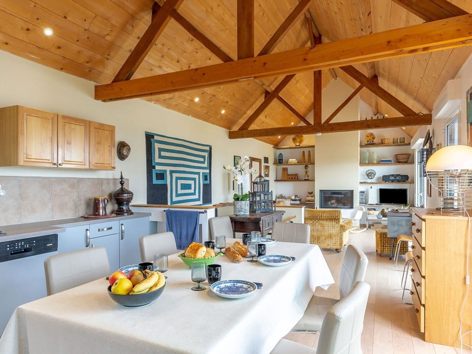 Table, Property, Food, Tableware, Cabinetry, Countertop, Wood, Kitchen, Interior Design, Floor