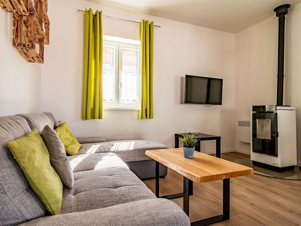 Table, Furniture, Property, Couch, Comfort, Wood, Window, Interior Design, Picture Frame, Lighting