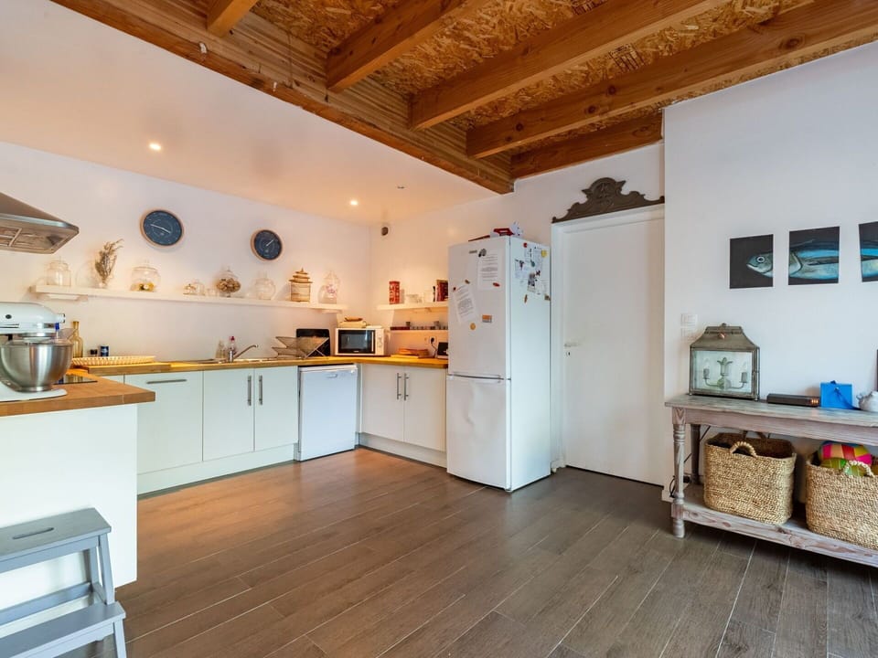 Cabinetry, Furniture, Countertop, Wood, Kitchen, Interior Design, Kitchen Appliance, Floor, Shelving, Flooring