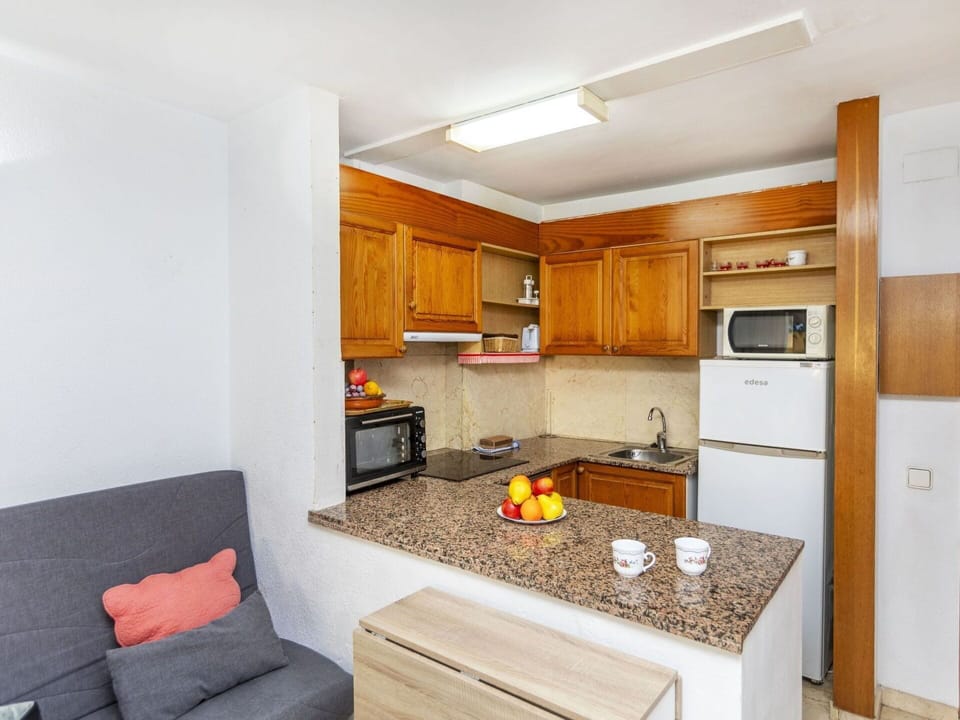 Cabinetry, Countertop, Furniture, Property, Building, Couch, Kitchen Appliance, Kitchen, Wood, Interior Design