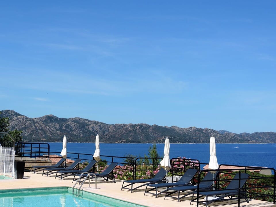 Water, Sky, Plant, Swimming Pool, Azure, Outdoor Furniture, Cloud, Sunlounger, Tree, Leisure