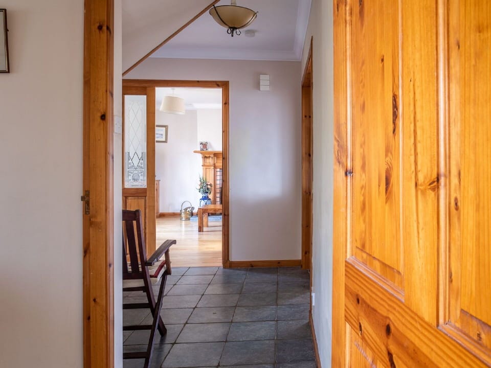 Property, Wood, Door, Lighting, Interior Design, Building, Floor, Flooring, Wall