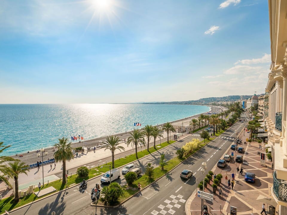 Water, Sky, Cloud, Plant, Tree, Vehicle, Urban Design, Coastal And Oceanic Landforms, Arecales, Real Estate