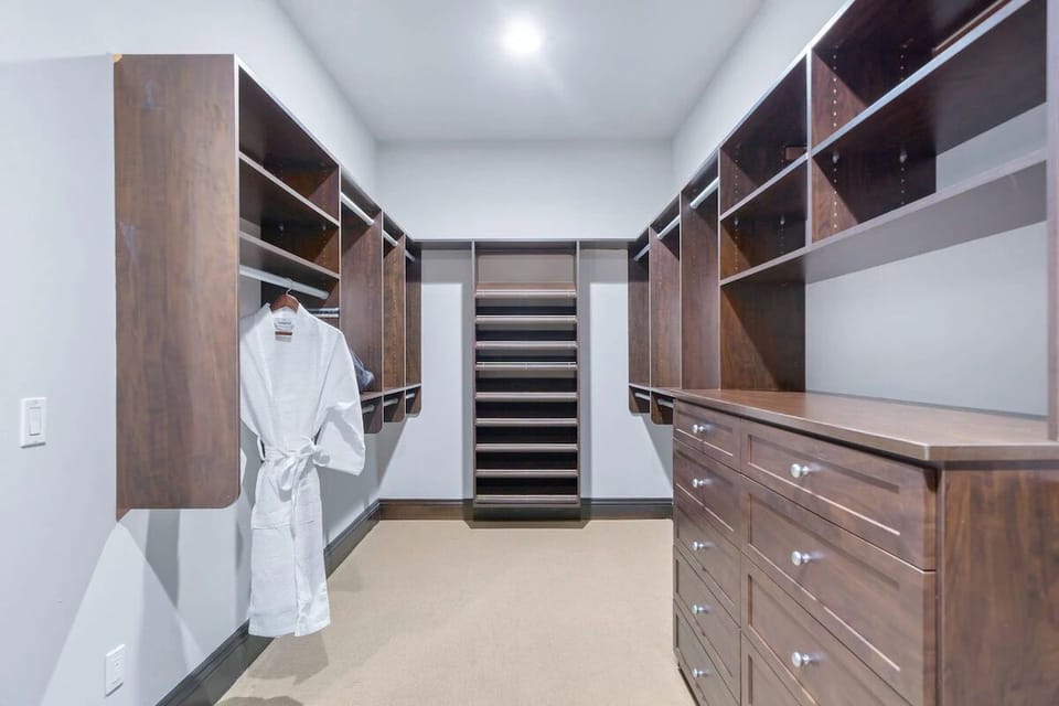 Her Closet 