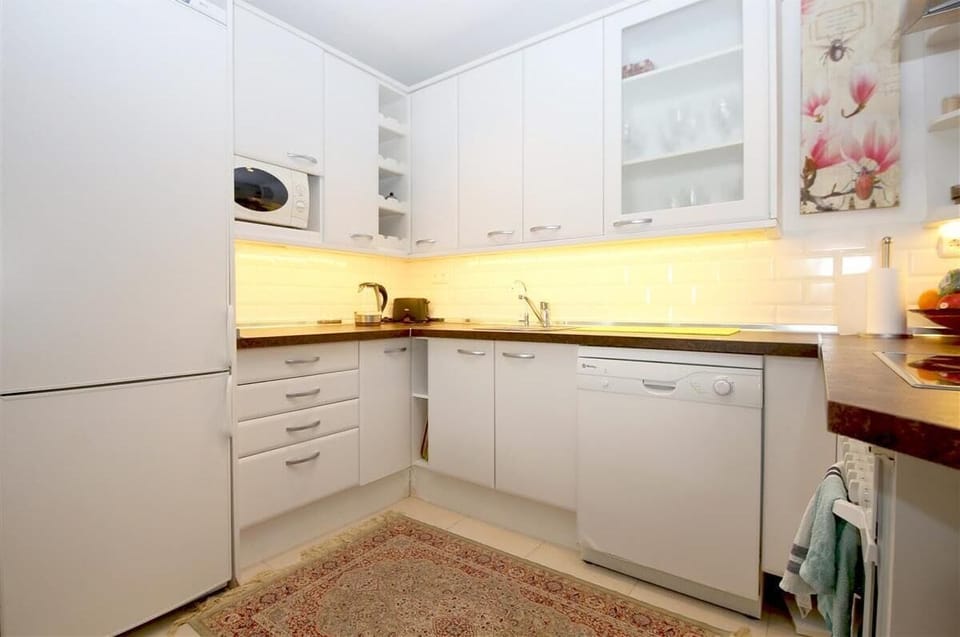 Another view of the open kitchen