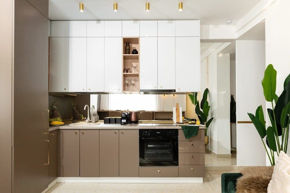 Discover a sanctuary of pristine cleanliness and culinary opulence within our kitchen, where every aspect is tailored to elevate your cooking experience.