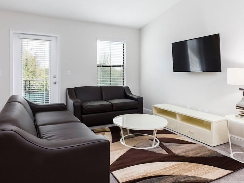 Balmoral2BedLivingRoom