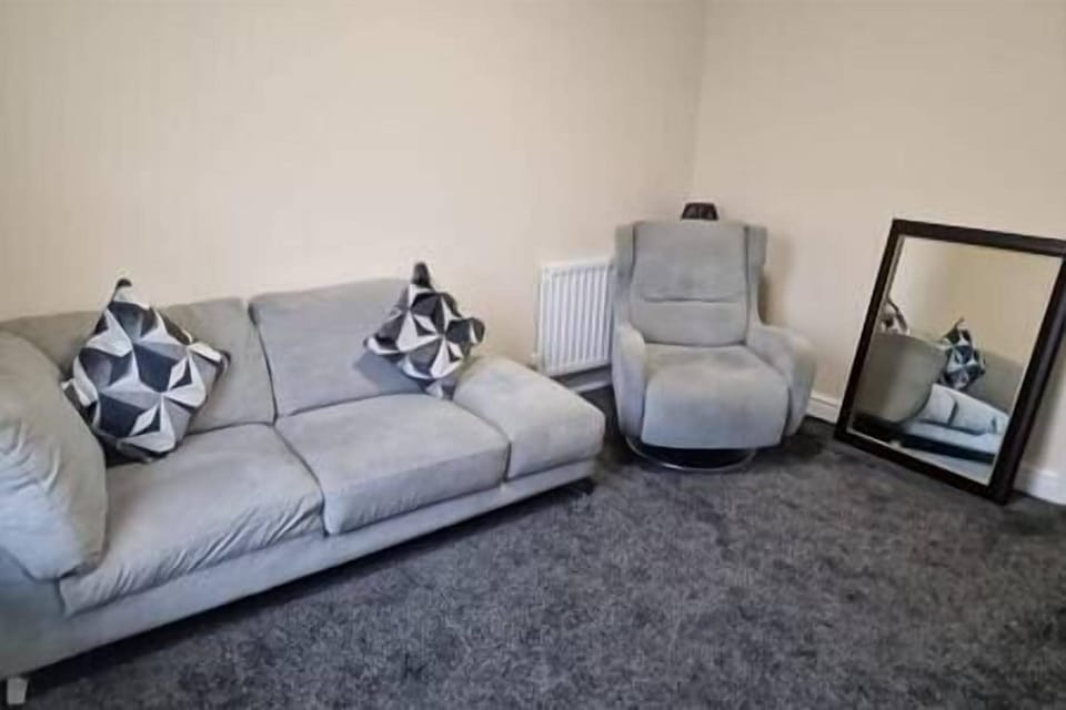 4b3f5bcf f05a 4233 a101 141b7ef59f8d