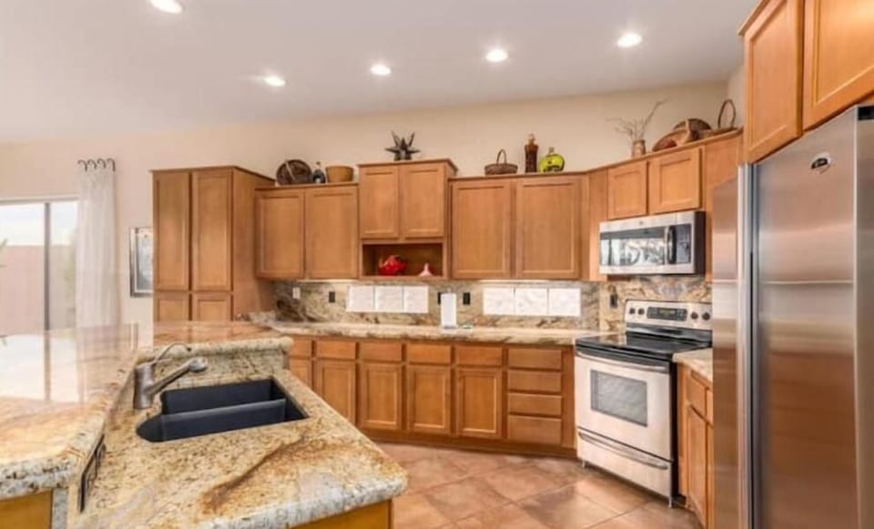 Kitchen with Island.