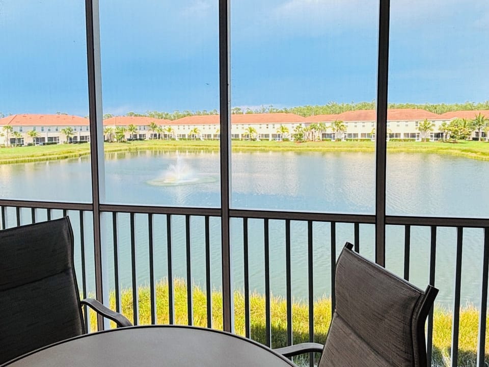 2nd floor view of lake and fountain
