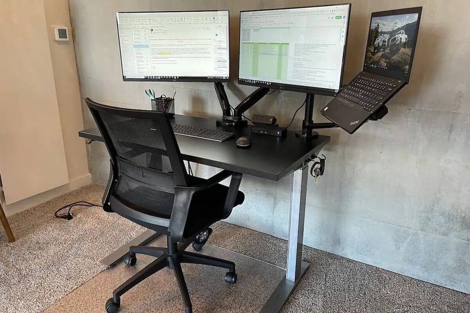 Condo Unit: Working Station with Dual Monitors (Mouse and Keyboard Included)