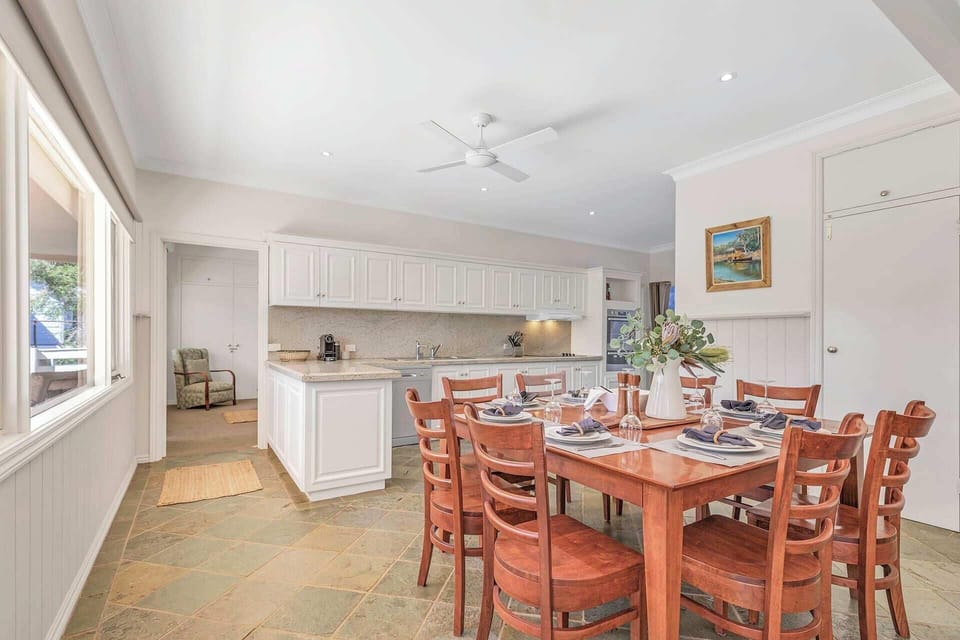 Upstairs dining area