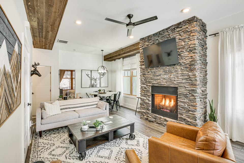 Blowing Rock Vacation Rental | 3BR | 3BA | Steps Required | 1,551 Sq Ft