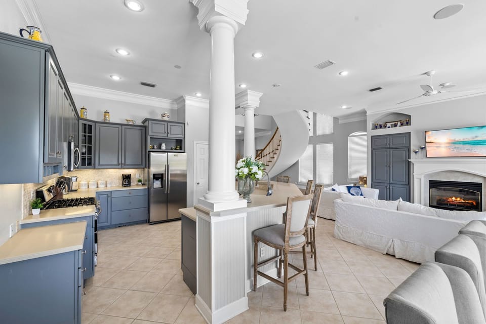 The kitchen has everything you need to prepare a meal.