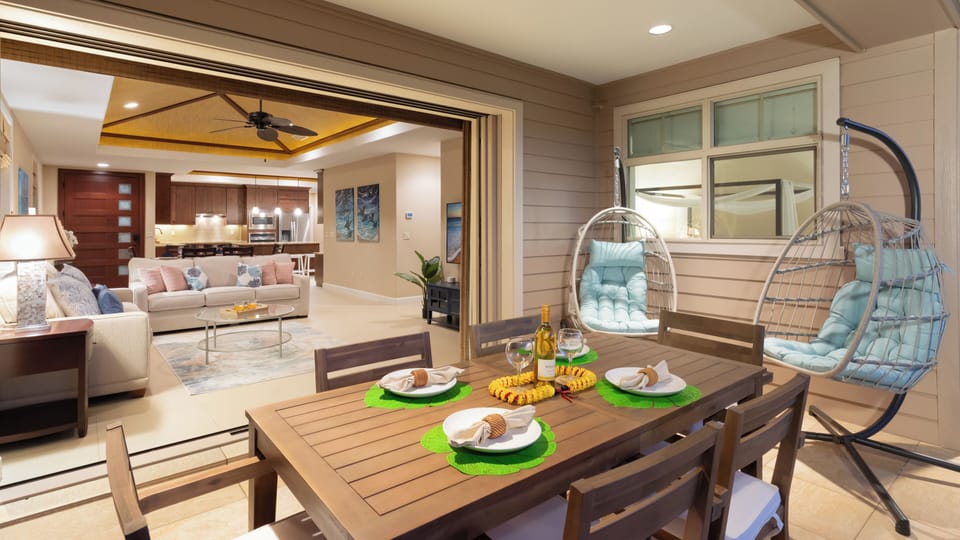 Outdoor dining table for 6
