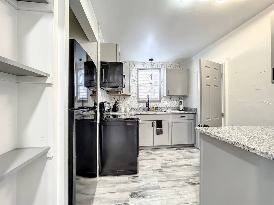 entry kitchen 