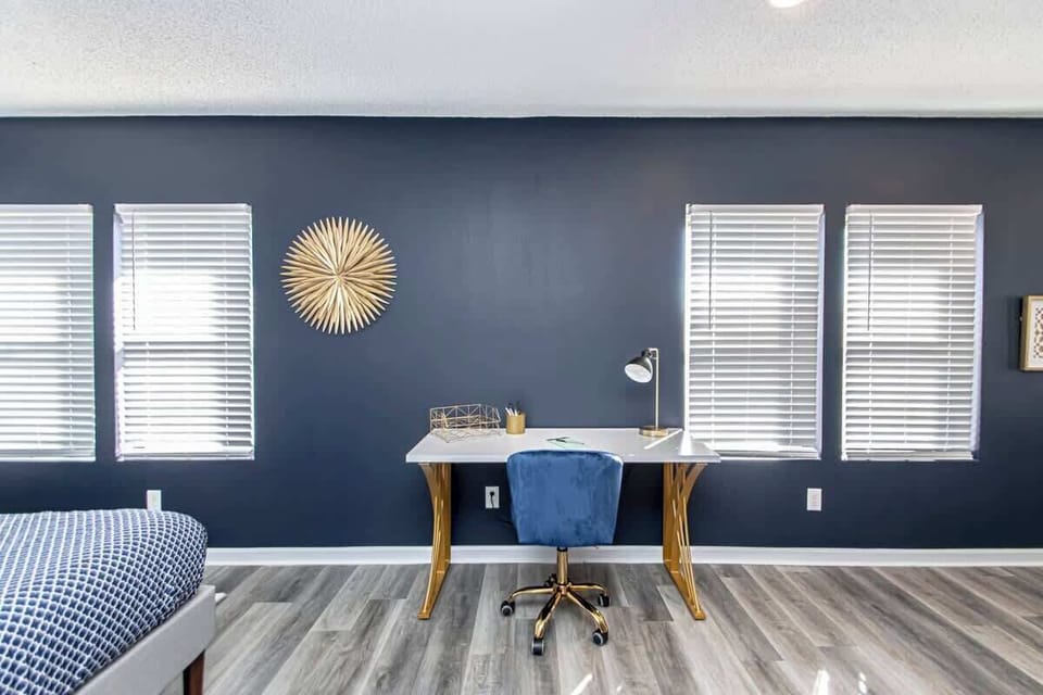 If you must work, this desk is the perfect spot to catch up on emails or close that big deal before heading out to bet on the ponies.