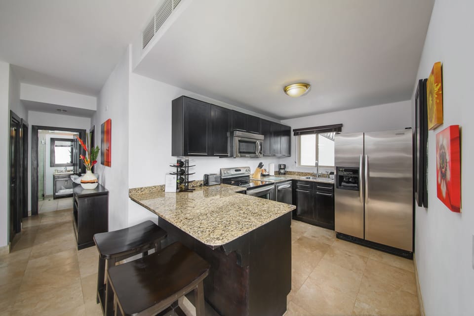 Resort View Condo - Kitchen