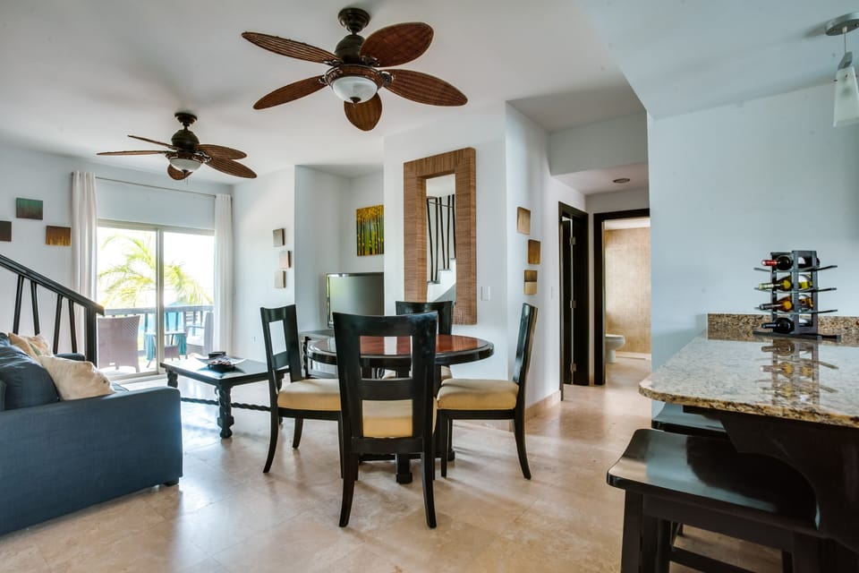 LLV - living and dining room