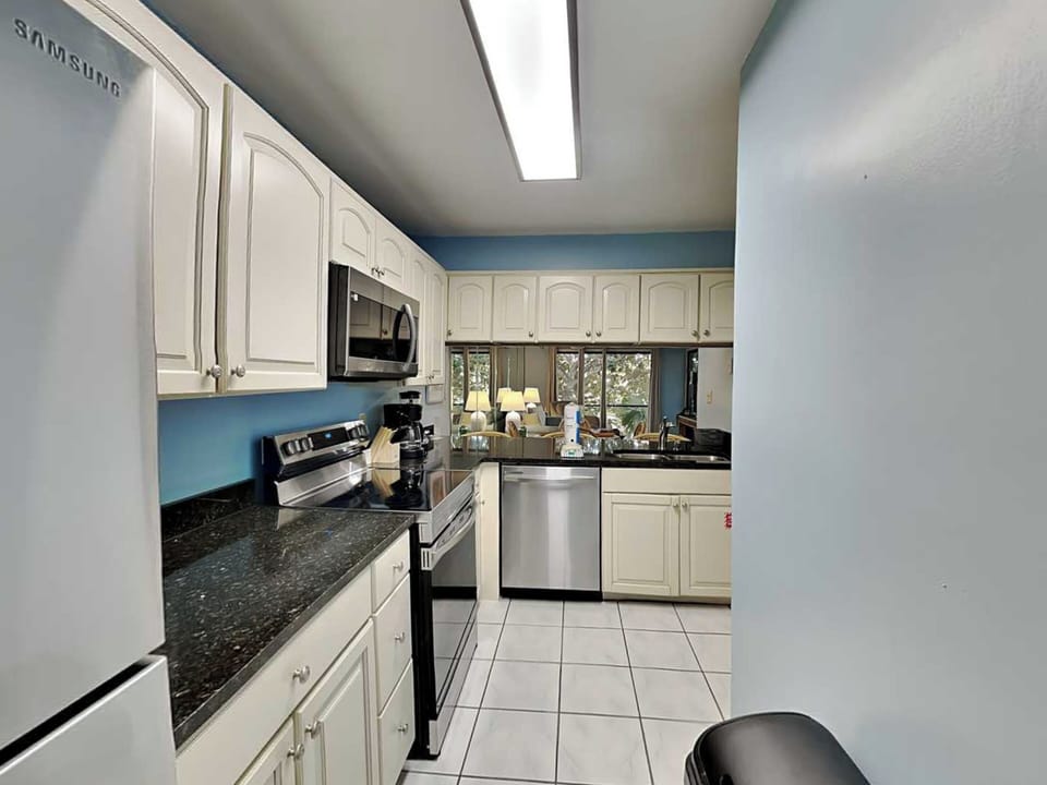 Kitchen - Modern Appliances