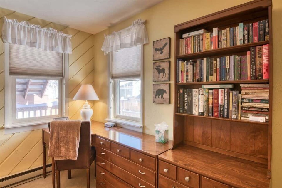Bunk Room 