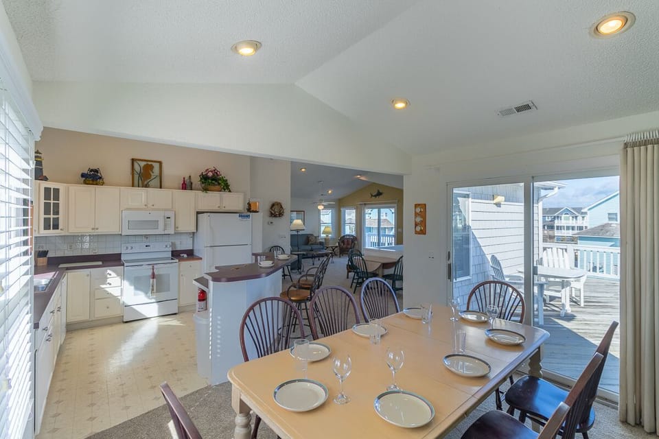 Top Level Dining Area