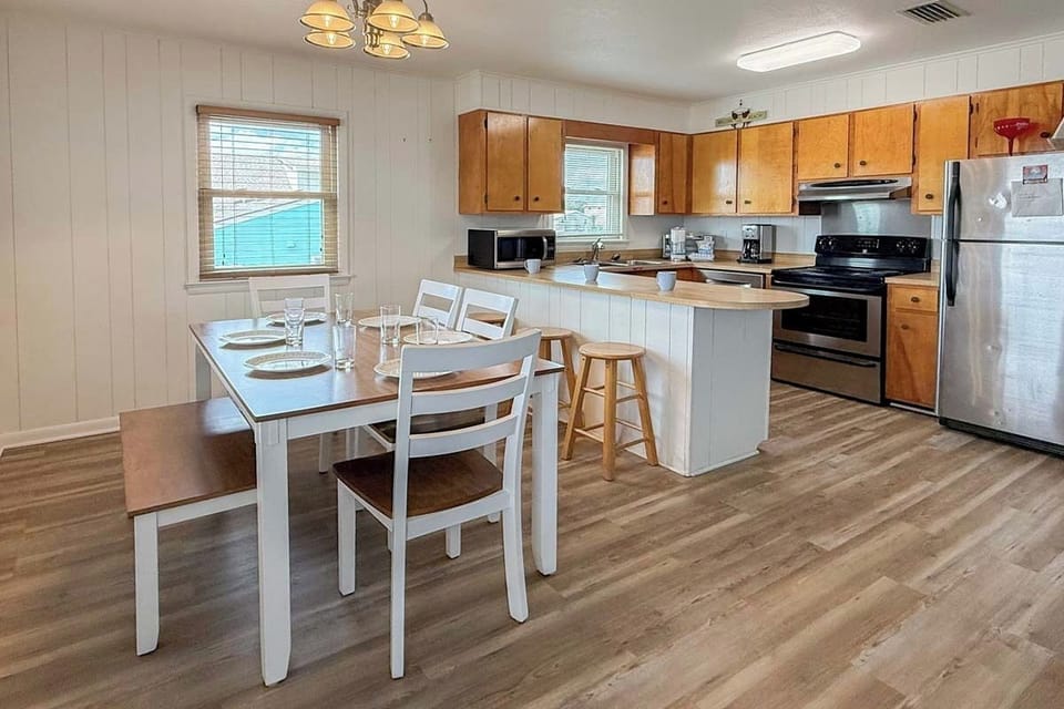 Main Level Dining Area and Kitchen