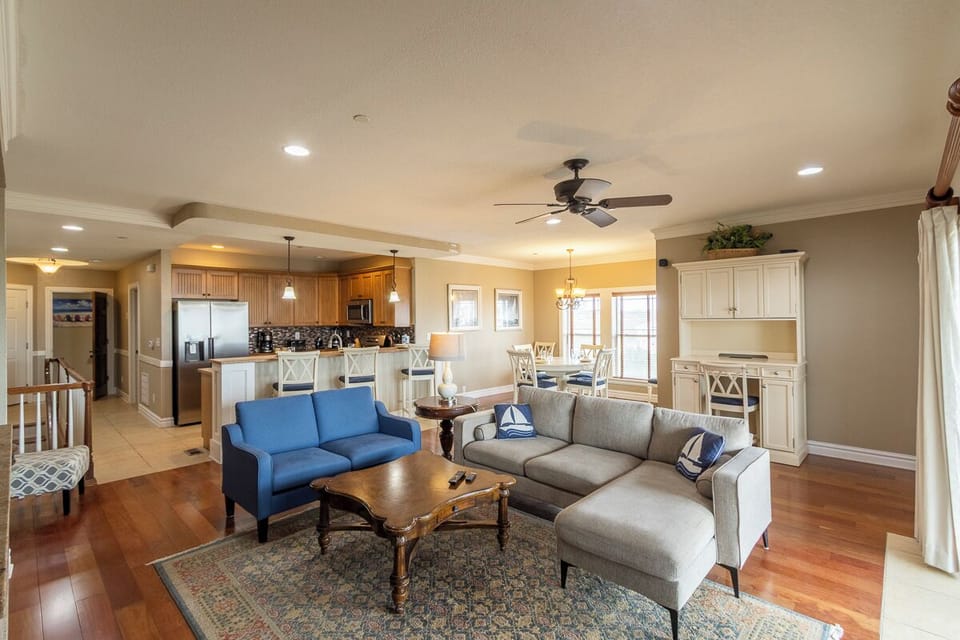 Top Level Living Area
