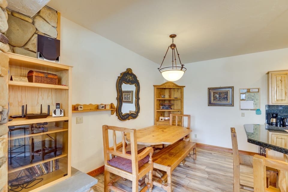 Dining Area | Dishware & Flatware Provided | 1st Floor