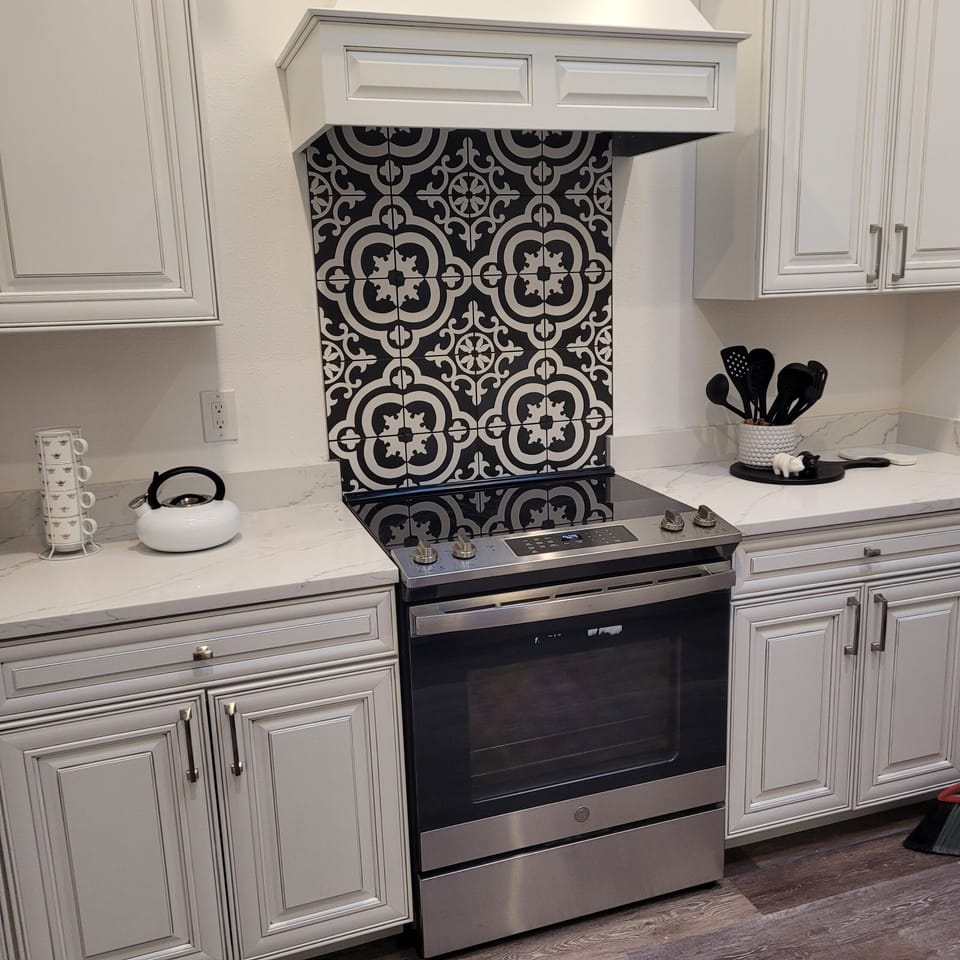 Gourmet Kitchen with everything you need for making memories!