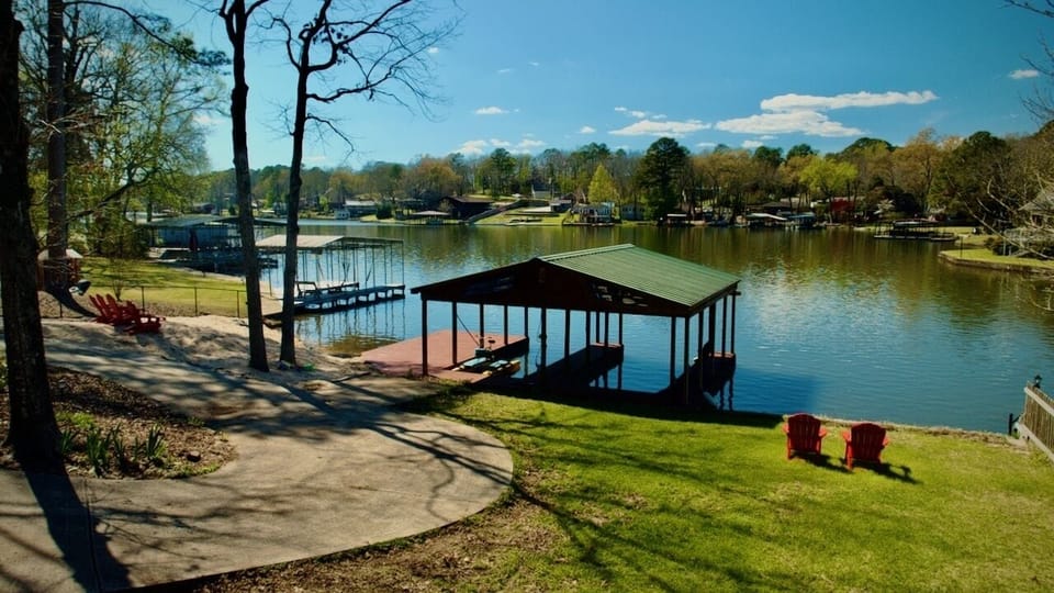 Relax & enjoy your own private beach & 2-slip dock on the quiet cove! Wow!
