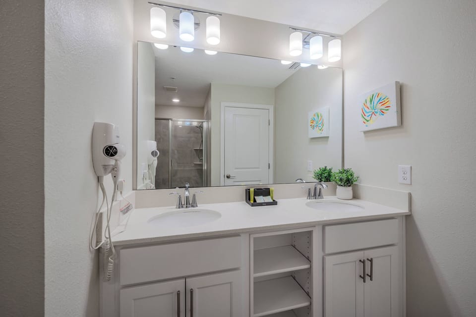 Private bathroom in king suite