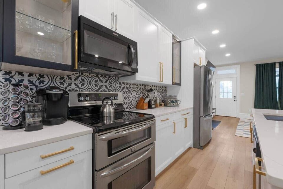 Fully stocked kitchen