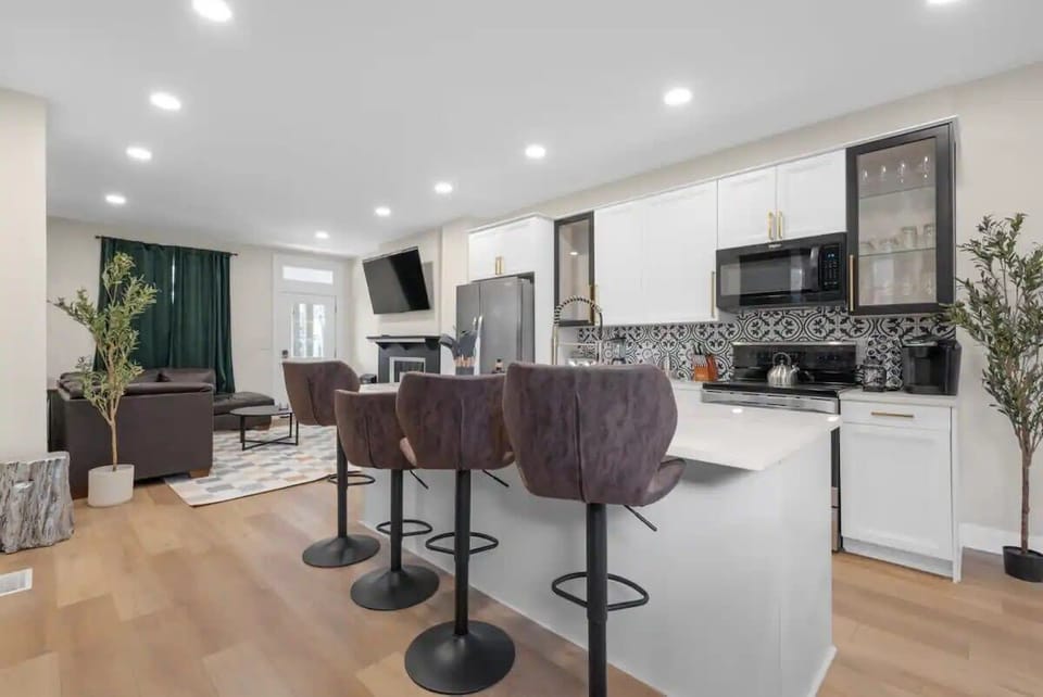 Fully Stocked Kitchen