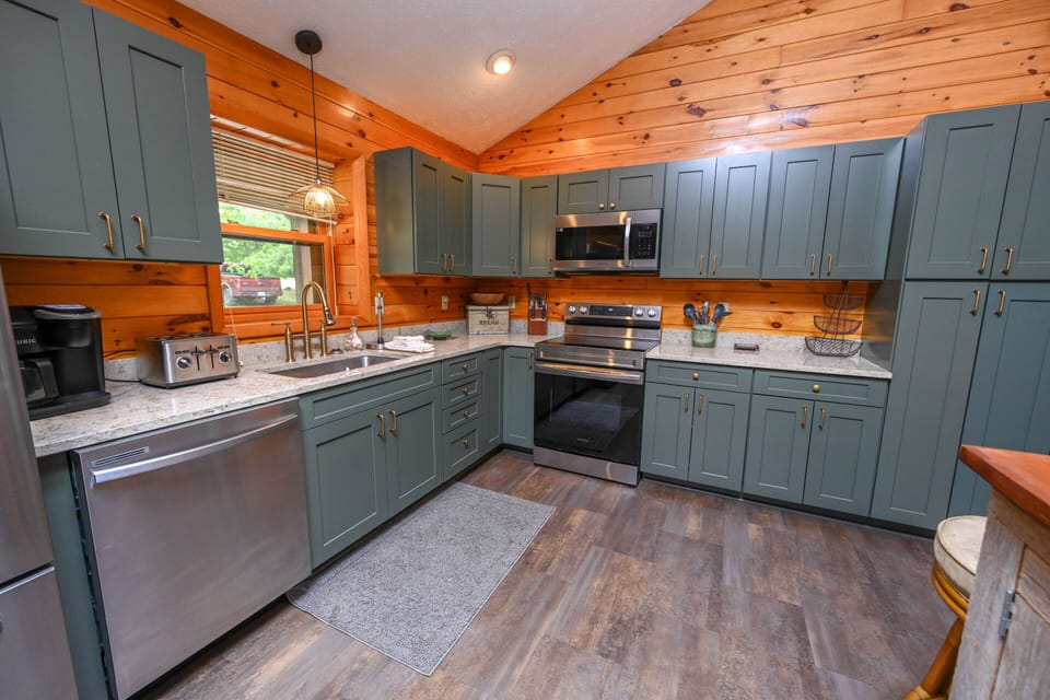 Full Kitchen