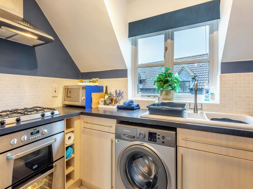Kitchen | Bluebell Lodge, Cambridge