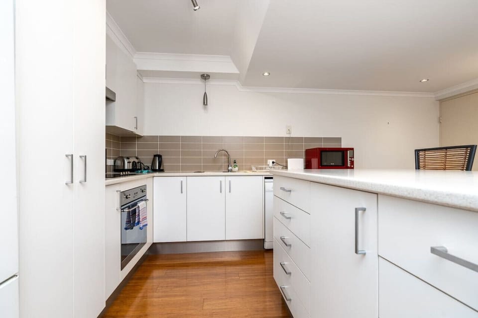 Create lasting memories as you prepare your meals in our modern and spacious kitchen.