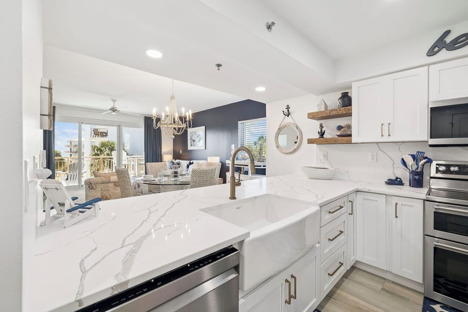 Ample Counter Space - Perfect for Prepping Gourmet Meals!